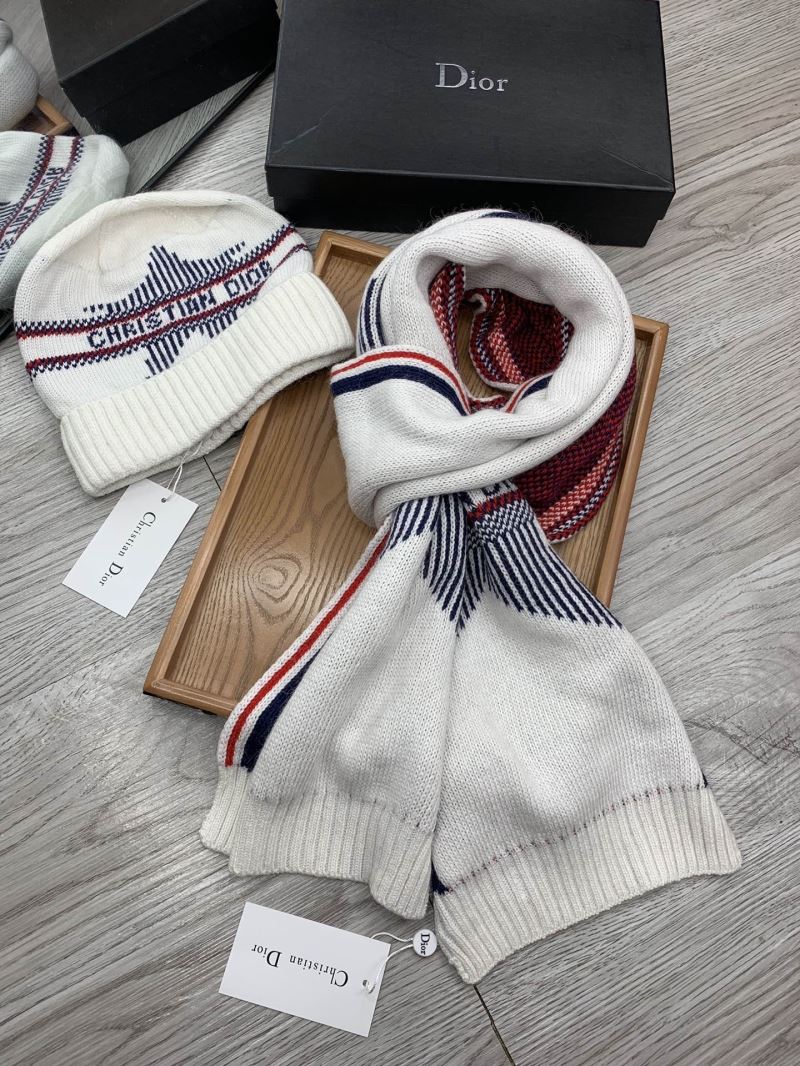 Christian Dior Caps Scarfs